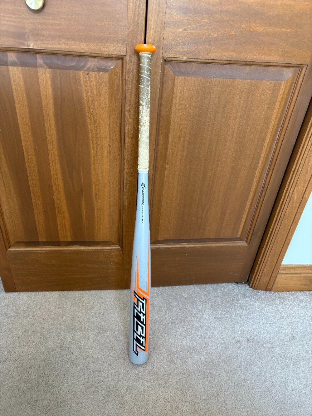 Easton Rebel SP10 Softball Bat 34" 28oz 2.25 diameter 98MPH